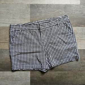 Cute Caslon checked shorts Size 12 Black & White Nordstrom Brand Like NEW